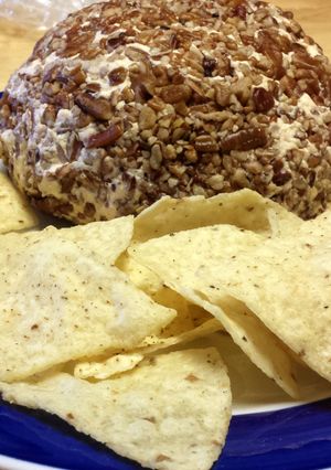 A picture of Chicken cheese ball.