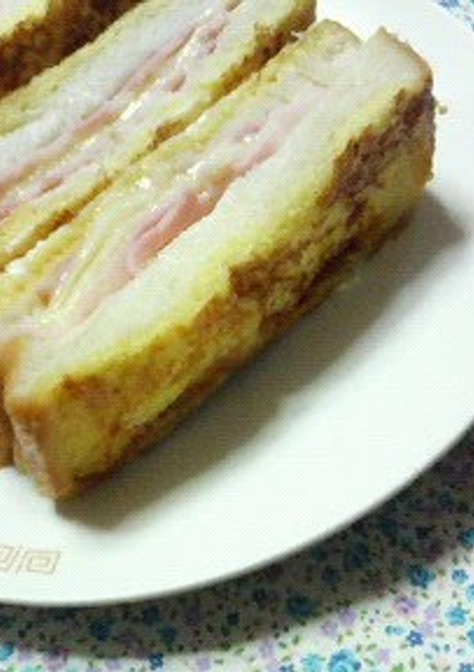 A picture of Good All the Way to the Crusts! Simple Sandwich.
