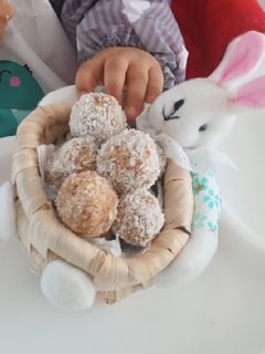 Una foto de Cocadas de dátiles para bebés