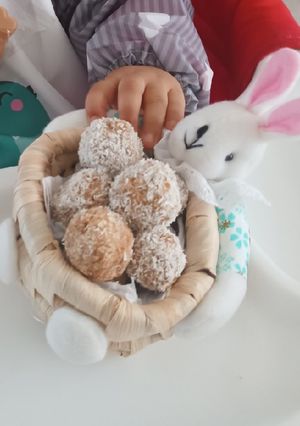 Una foto de Cocadas de dátiles para bebés