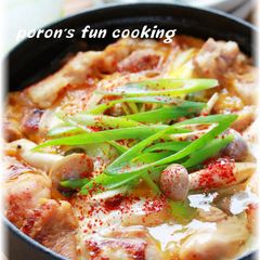 A picture of Sukiyaki-style Shio-koji Chicken with Egg.