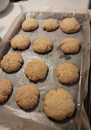 A picture of Chocolate filled sugar cookies.