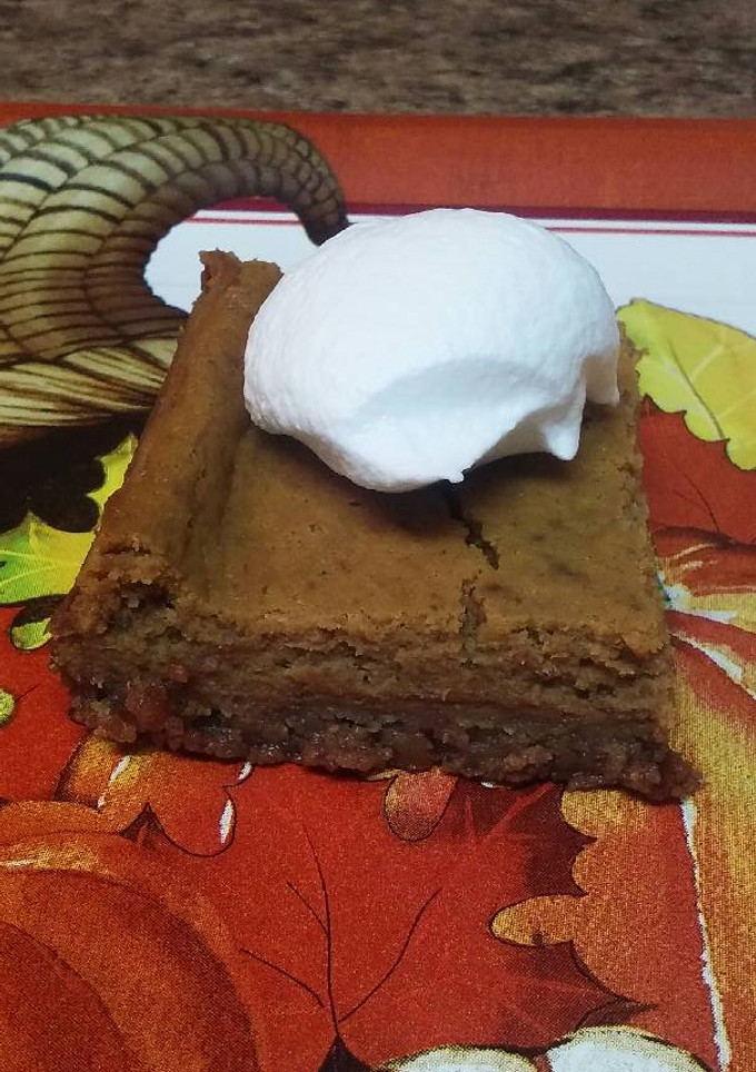 A picture of Pumpkin Pie Bars.