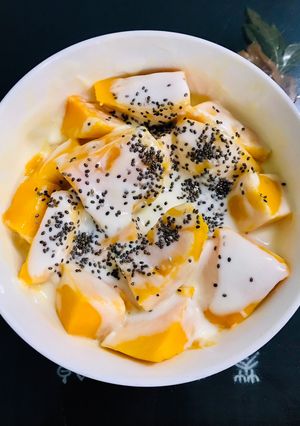 Hình của món Xoài dầm sữa chua hạt chia.