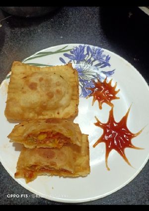 પીઝા પફ રેસીપી મુખ્ય ફોટો