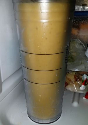 A picture of Mango banana cinnamon smoothie.