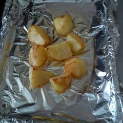 A picture of Roast potatoes.