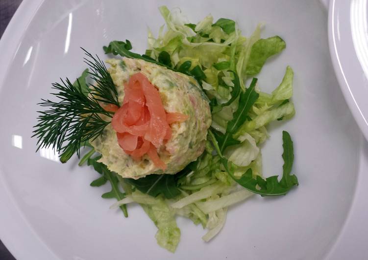 Recipe of Award-winning Smoked salmon and avacado mousse