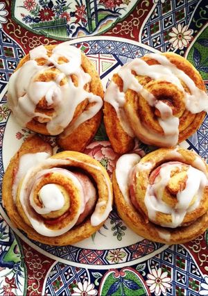 A picture of Bacon Cinnamon Rolls.