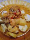 Lontong kikil telur petis