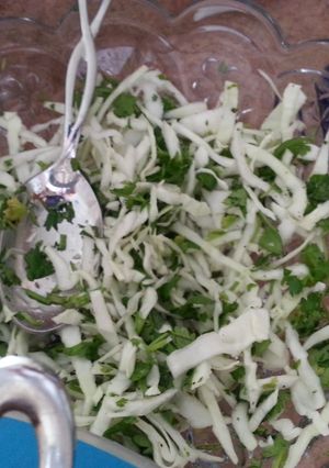 A picture of Taco Slaw.