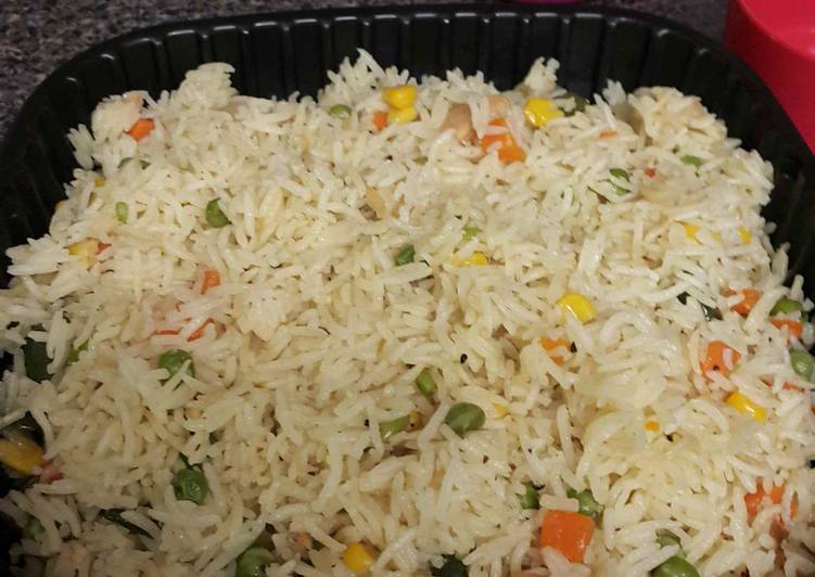 Recipe: Tasty Chicken fried rice