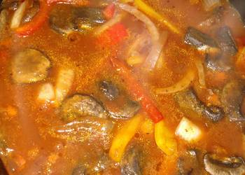 How to Prepare Delicious Italian sausage and peppers in the crock pot