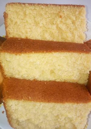 A picture of Moist pound cake.