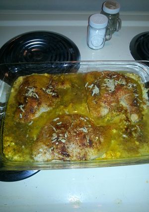 A picture of Creamy broccoli and cheesy chicken.