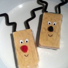 A picture of Vickys Reindeer Christmas Gift Fudge/Tablet.