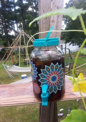 A picture of Good ol sun tea.