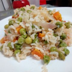 Vegetable fried rice A picture of Vegetable fried rice.