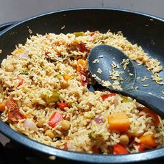 A picture of Chickpeas and Rice.