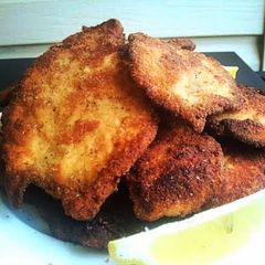 A picture of Chicken Schnitzel.