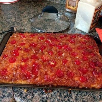 Pineapple Upside Down Cake With Crushed Pineapple