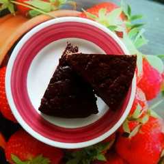 Una foto de Torta de zuquini y cacao