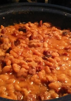 A picture of Crockpot Ham and Beans.