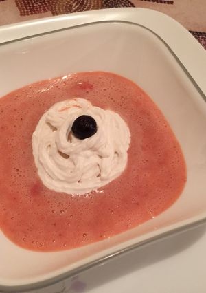 A picture of Strawberry Soup.