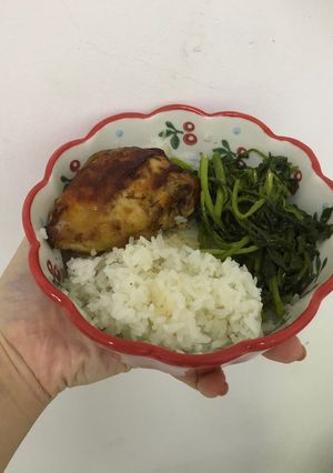 Hình của món Gà nướng giấy bạc.