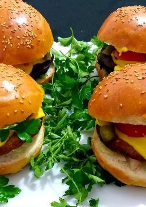 عکسی از دستور چیکن برگر (برگر مرغ)😋😋