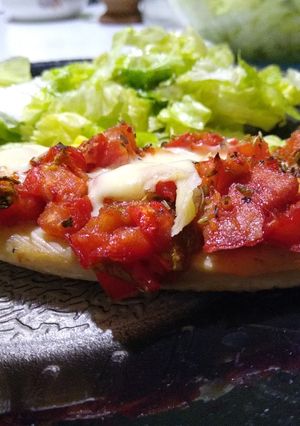 Una foto de Pez gallo salseado al horno