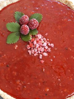 Una foto de Tarta francesa de Lyon con pralines rosas de almendra