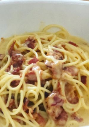 Una foto de Pasta a la carbonara