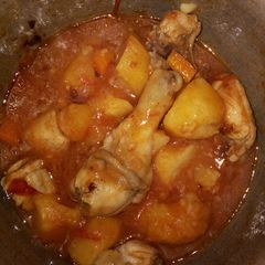 A picture of Chicken gravy.
