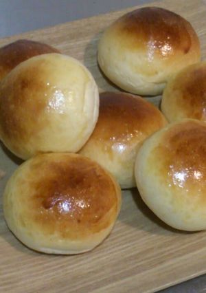 A picture of Bread Maker Milk Butter Bread Rolls.