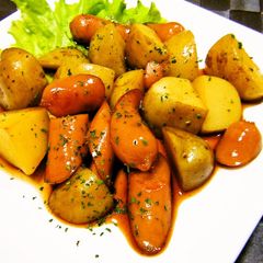 A picture of Teriyaki-Style Stir-Fried New Potatoes and Wiener Sausages.