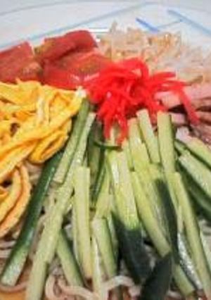 A picture of Chilled Chinese Noodles.
