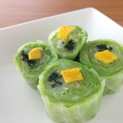 A picture of For Bentos! Leafy Vegetable, Yuzu and Bonito Flake Rolls.