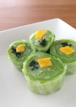 A picture of For Bentos! Leafy Vegetable, Yuzu and Bonito Flake Rolls.