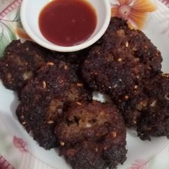 A picture of Beef chapli kabab.