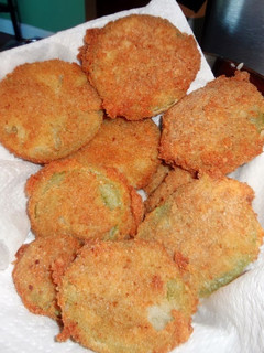 A picture of Fried green tomatoes.