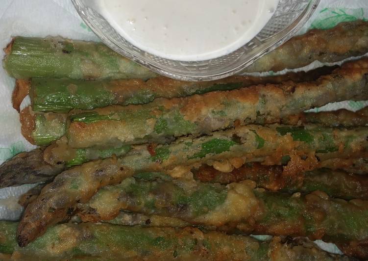 Step-by-Step Guide to Make Speedy Asparagus spears with garlic aioli