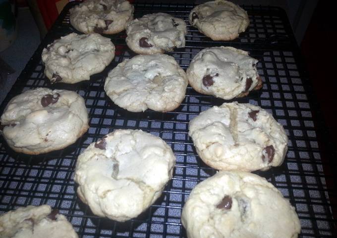 Step-by-Step Guide to Prepare Speedy Light Chocolate Chip Cookies