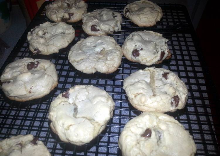 Recipe of Ultimate Light Chocolate Chip Cookies