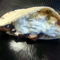 A picture of Grilled Chicken Pita.