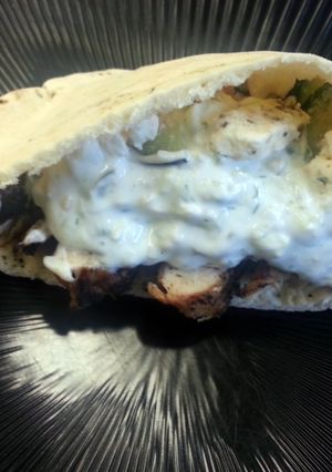 A picture of Grilled Chicken Pita.