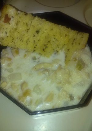 A picture of Momma's New England clam chowder.