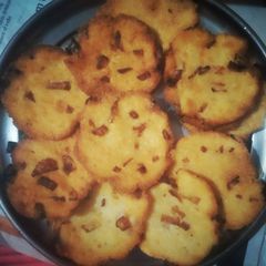 A picture of Maddur vada.
