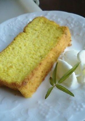 A picture of Chiffon-Style Kabocha Squash Cake.