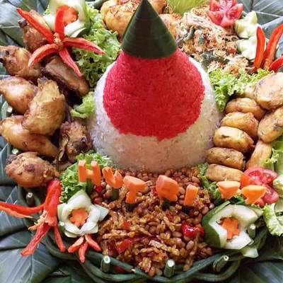 Tumpeng 17 Agustus